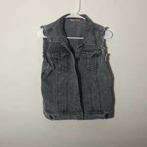 Sleeveless Jean Jacket
